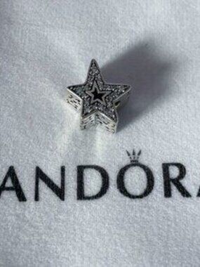 Pandora Sparkling Asymmetric Star Charm